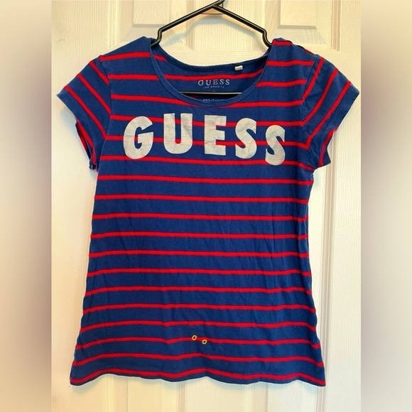 Guess:  Tee - Picture 4 of 4